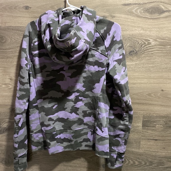 Lululemon camu  lavender hoodie - Picture 5 of 6